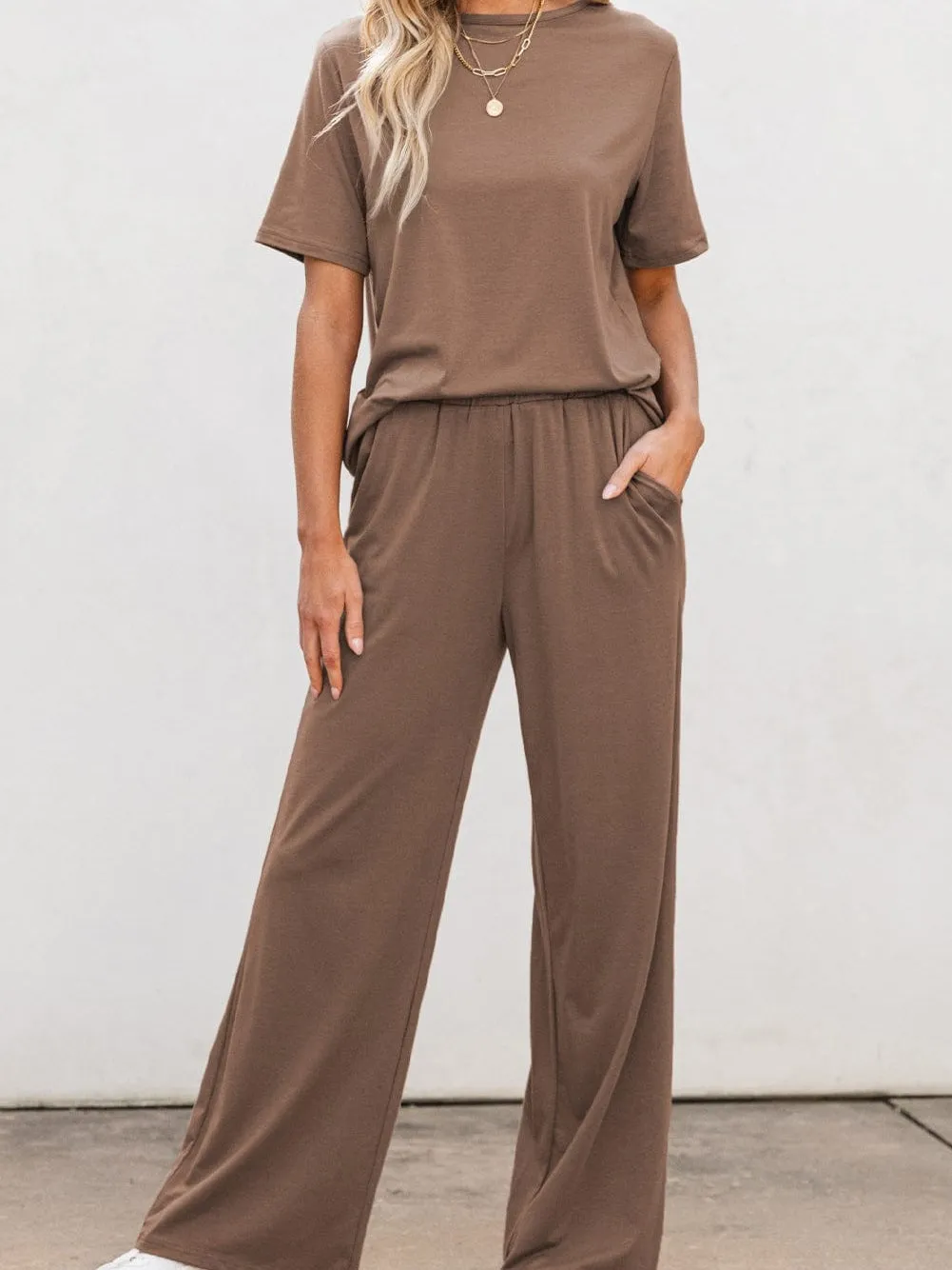 Brown Lounge Set: Comfortable and Chic