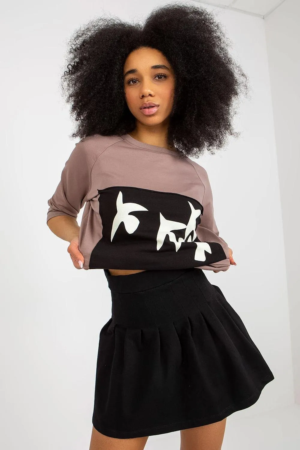 Chic Sweatshirt and Flared Skirt Ensemble